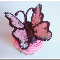 How To . . . Make Butterfly Cupcakes (and a totally delicious frosting!)