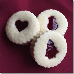 Raspberry Almond Linzer Cookies 4