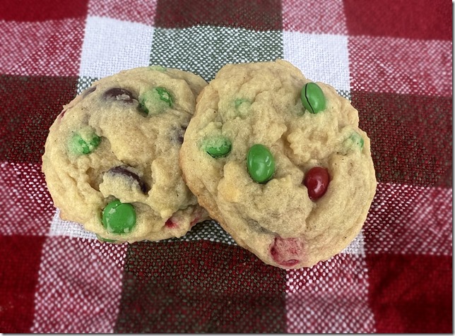 Christmas M&M Vanilla Pudding Cookies